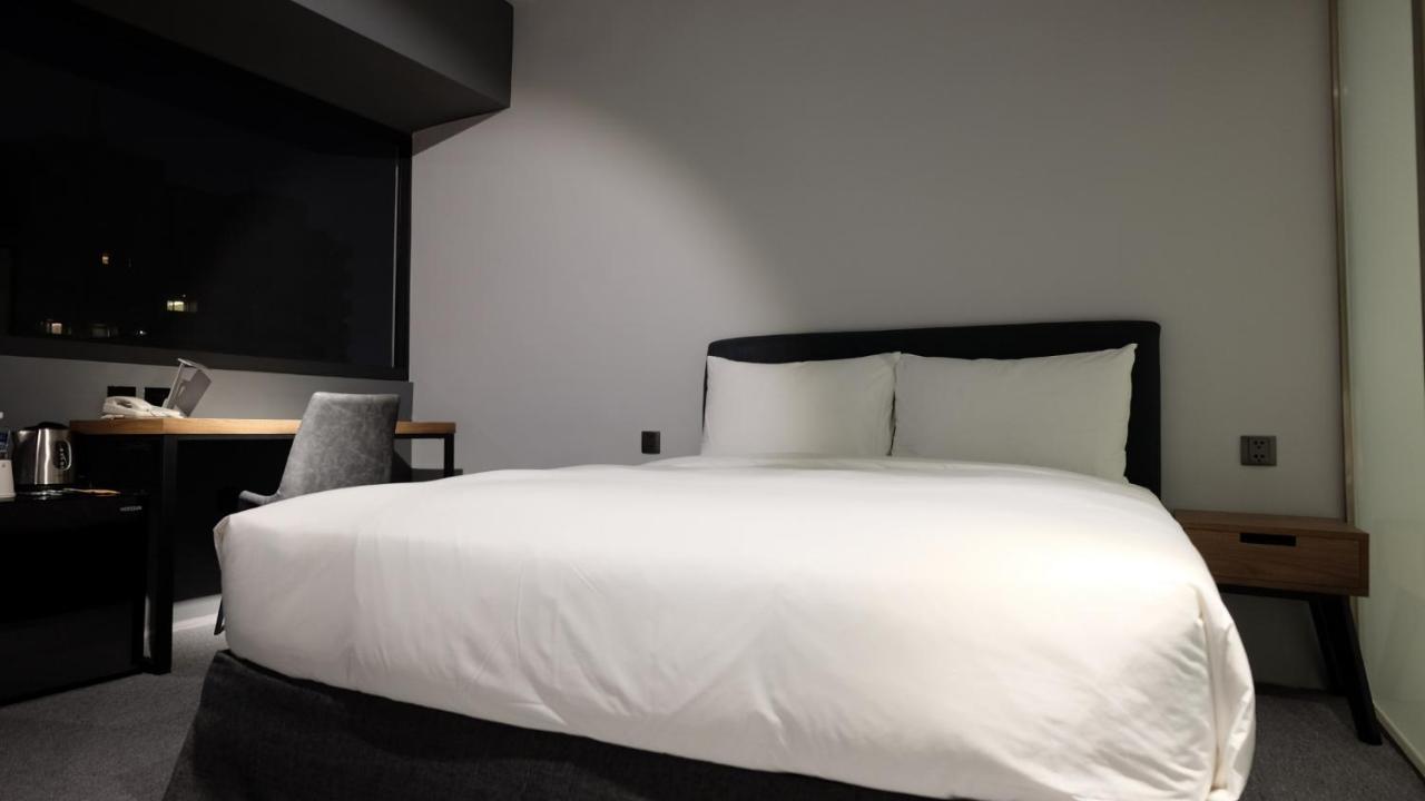 Doudian Ddinn Hotel Тайджун Екстериор снимка