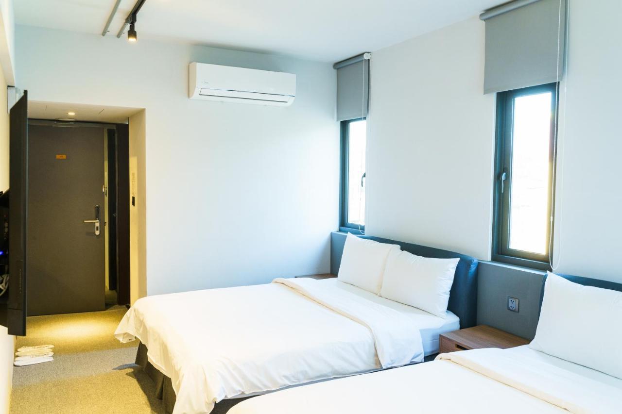 Doudian Ddinn Hotel Тайджун Екстериор снимка