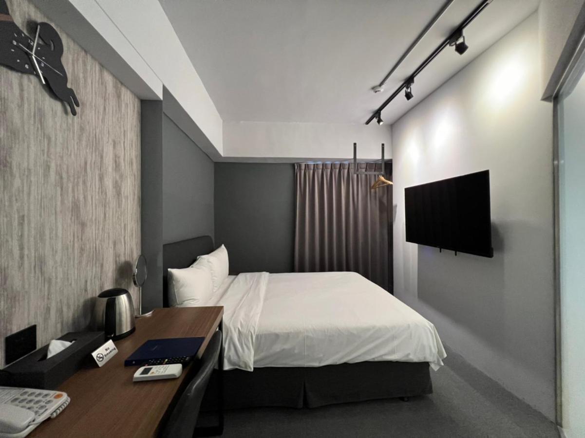 Doudian Ddinn Hotel Тайджун Екстериор снимка