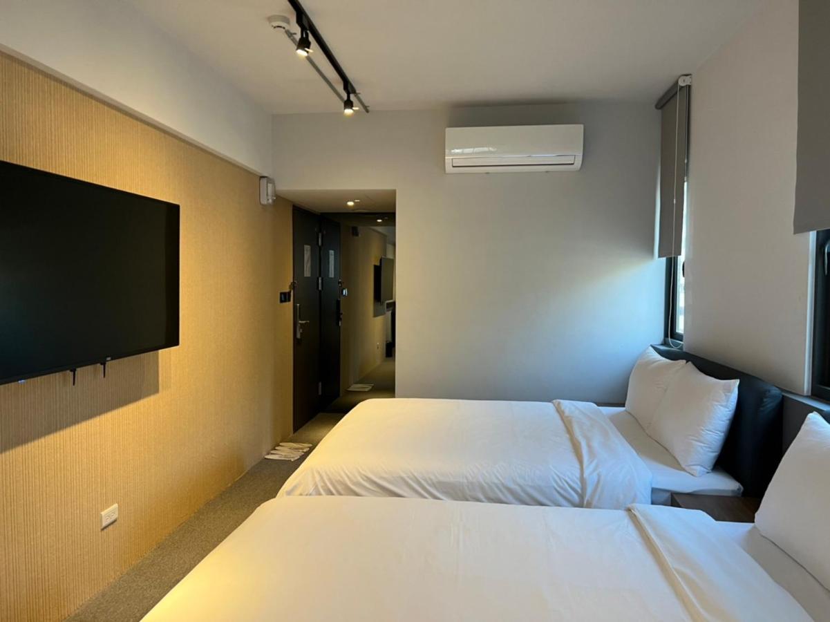 Doudian Ddinn Hotel Тайджун Екстериор снимка