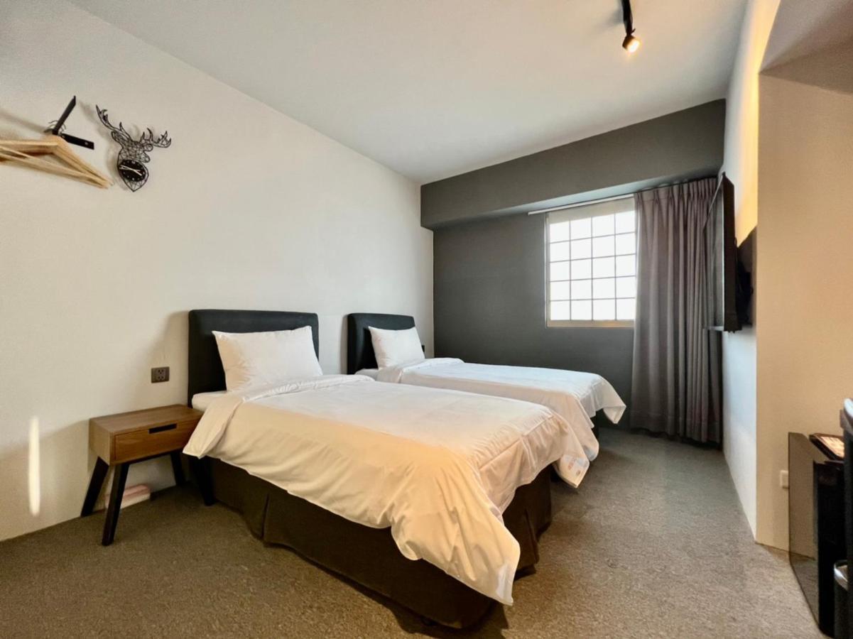 Doudian Ddinn Hotel Тайджун Екстериор снимка