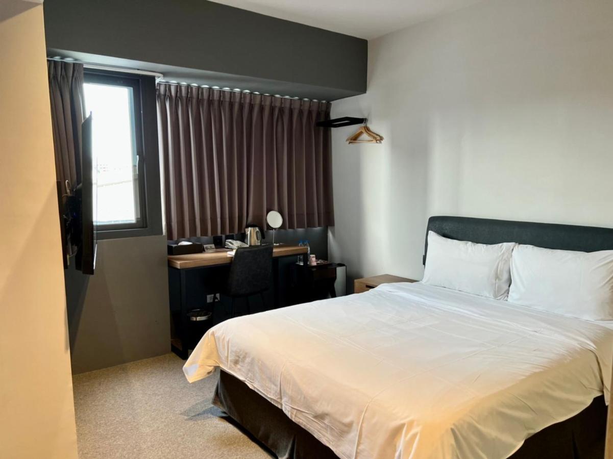 Doudian Ddinn Hotel Тайджун Екстериор снимка