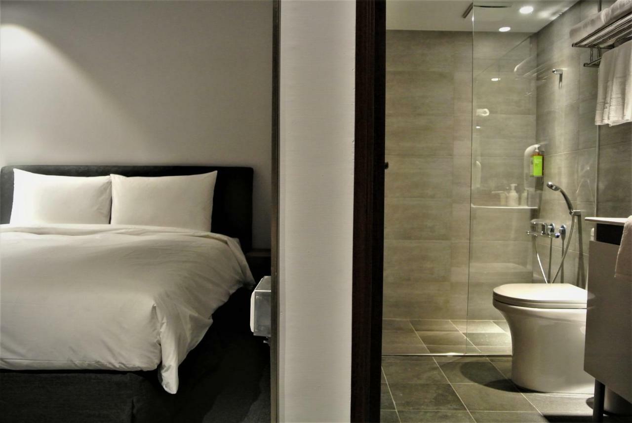 Doudian Ddinn Hotel Тайджун Екстериор снимка