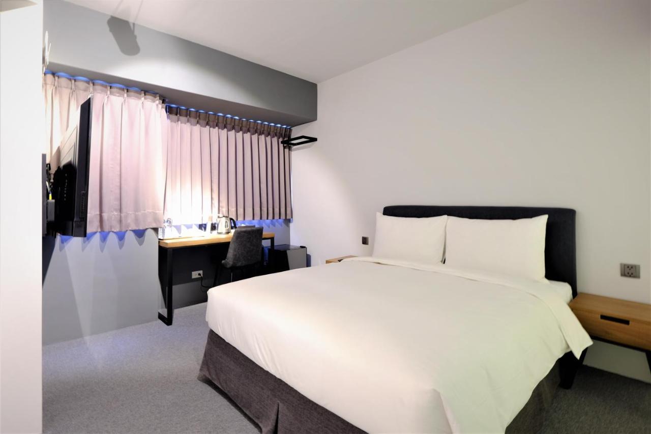 Doudian Ddinn Hotel Тайджун Екстериор снимка